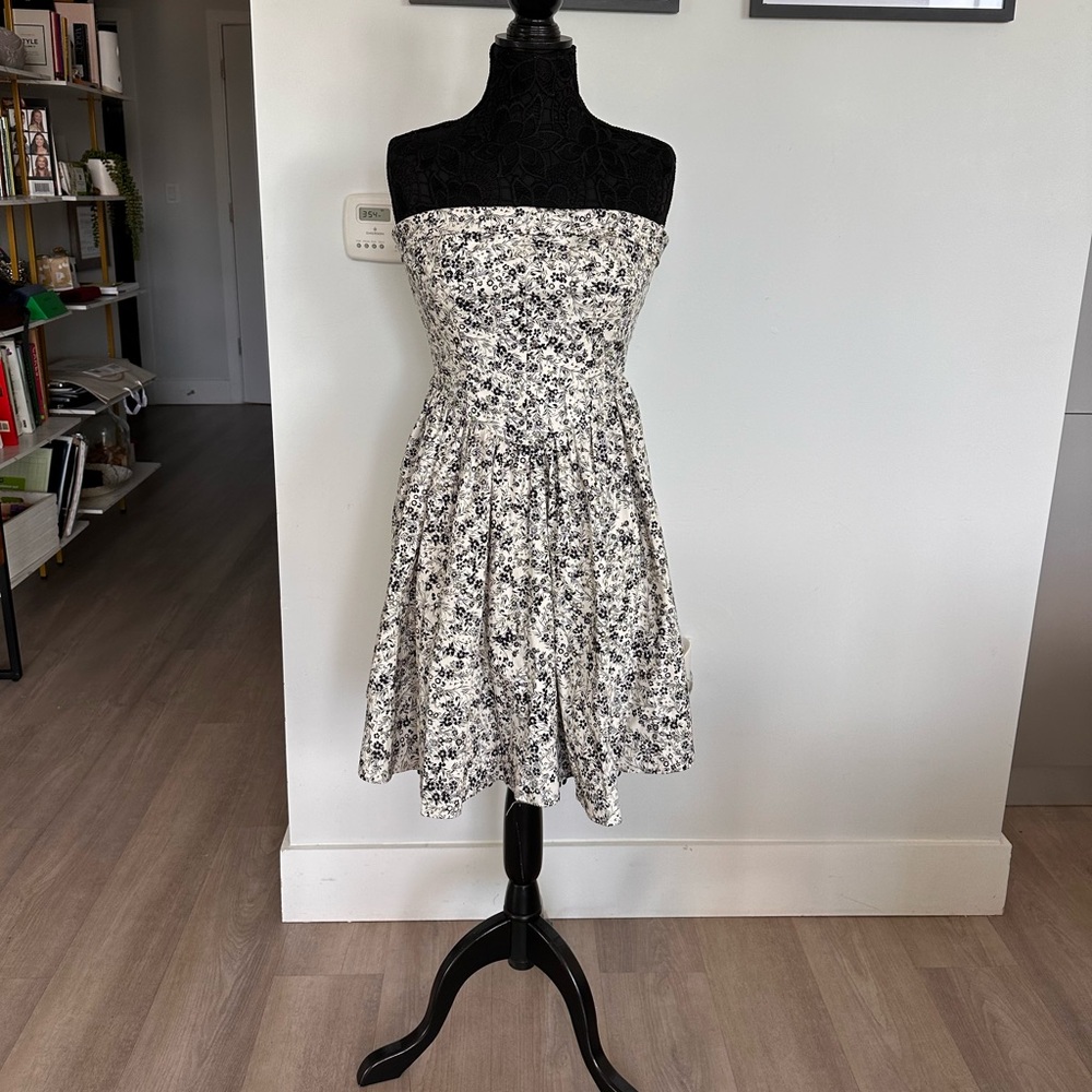 Never Worn Wayf Bandeau Floral Dress